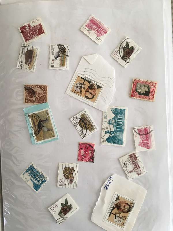 SOUTH AFRICA - DOUBLE PAGE OF SOUTH AFRICA STAMPS WITH LOOSE ONES TOO