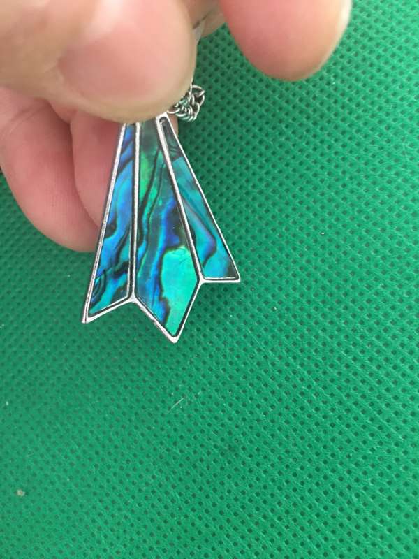 LOVELY NECKLACE IN BOX