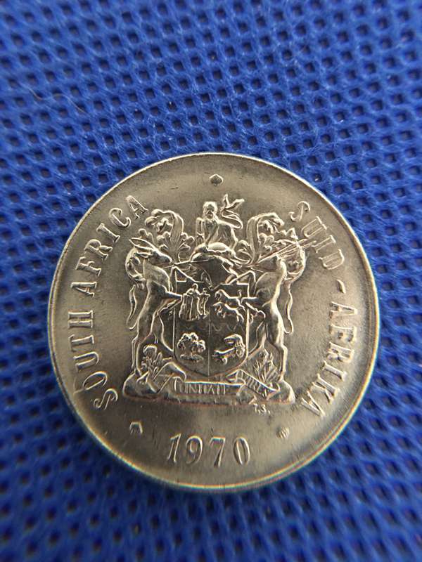SOUTH AFRICA LOT OF CRESTED COINS NOTE BLUE LUSTER ON SOME  9 COINS  (A13)