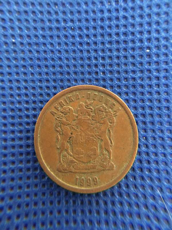 SOUTH AFRICA LOT OF CRESTED COINS NOTE BLUE LUSTER ON SOME  9 COINS  (A13)