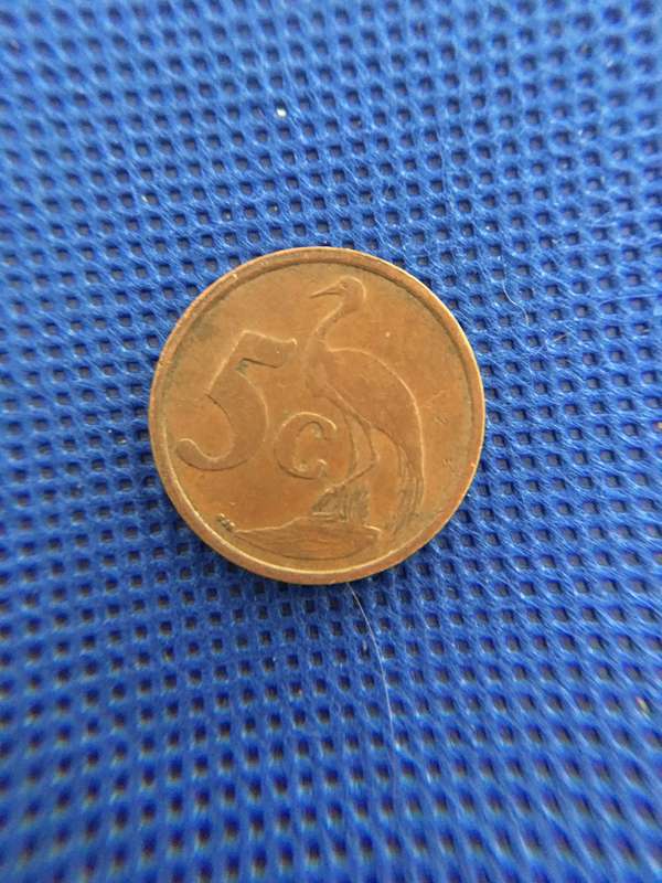 SOUTH AFRICA LOT OF CRESTED COINS NOTE BLUE LUSTER ON SOME  9 COINS  (A13)