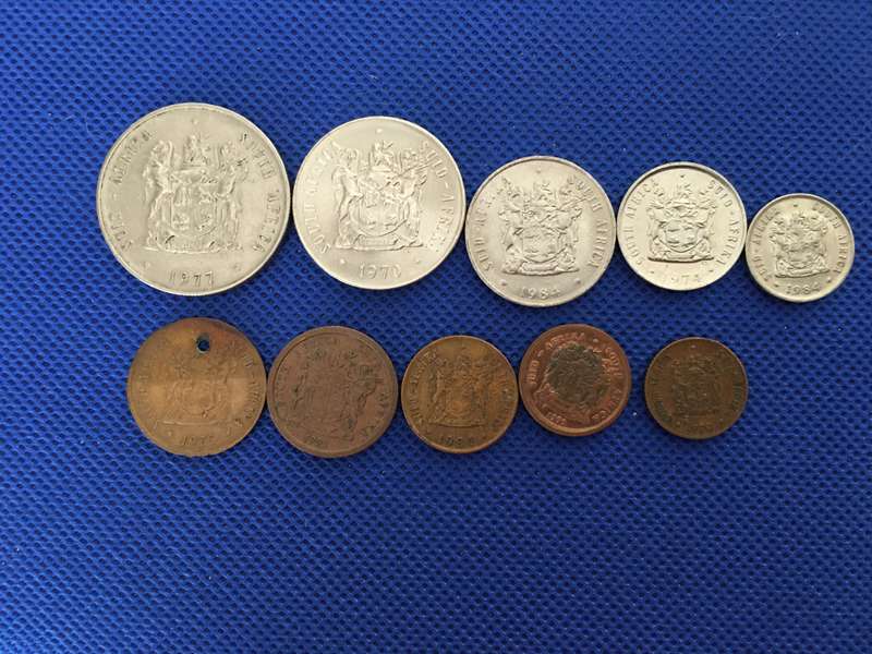 SOUTH AFRICA LOT OF - 10 COINS - (A14) all crested