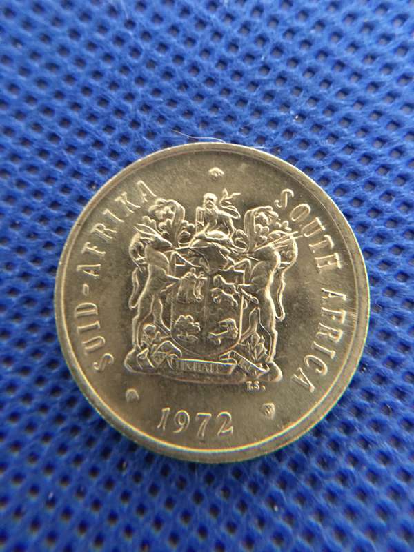 SOUTH AFRICA  - LOT OF 5 COINS - R5 INAUGORATION -  50c -  20c  5c  x 2     (A17)