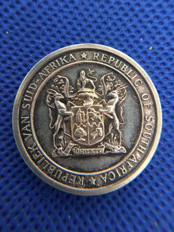 SOUTH AFRICA - FORMATION OF THE ORDER REPUBLIC OF SOUTH AFRICA 31 MAY 1961 18 GRAMS SILVER