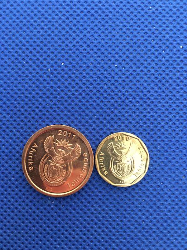 SOUTH AFRICA - LOT OF 2 COINS - 5c and 10c coins (c13)