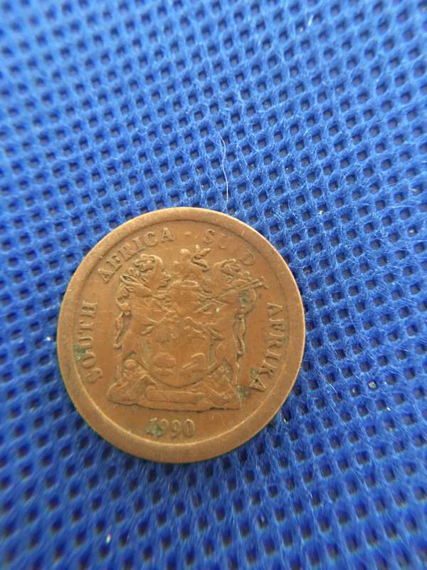 SOUTH AFRICA LOT OF COINS - (1)  R5 - R2 - 50c  20c 10c 5c 2c 1c  lot of 8 coins all crested