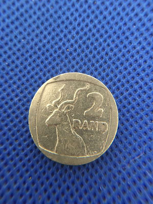 SOUTH AFRICA - LOT OF 7 COINS - R2  R1  50c 20c 5c 1c 10c  LOT OF 7 COINS (A2) all crested coins