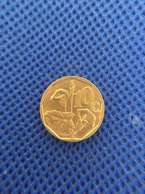 SOUTH AFRICA - LOT OF 7 COINS - R2  R1  50c 20c 5c 1c 10c  LOT OF 7 COINS (A2) all crested coins