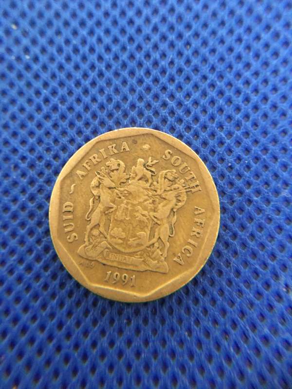 SOUTH AFRICA LOT OF 5 COINS (4)  R5 - 50c 5c 20c 10c