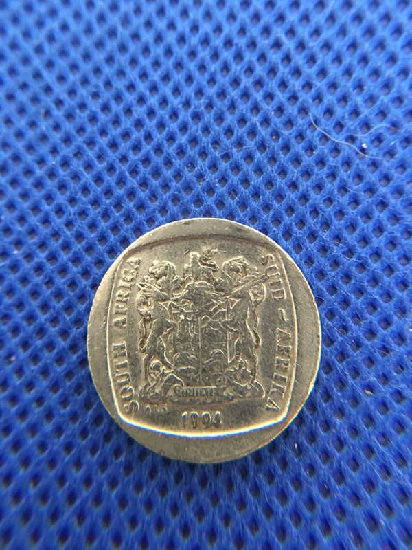 SOUTH AFRICA LOT OF 6 COINS -  (A3)  LOT OF 6 COINS R2  R1  50c 20c 10c 5c all crested coins