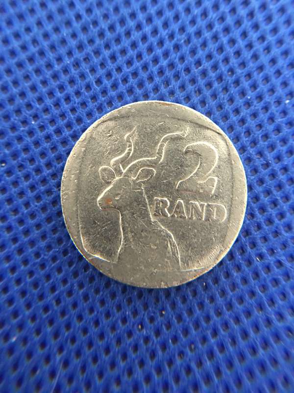 SOUTH AFRICA  LOT OF 7 COINS - (A1)  R5 R2  R1  50c 20c 10c 5c
