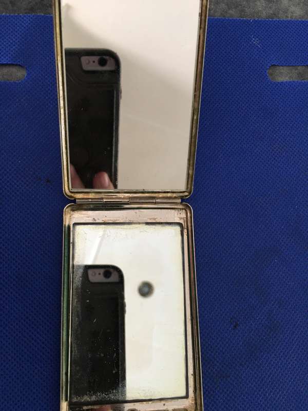 VINTAGE GOSSARD COMPACT WITH MIRRORS