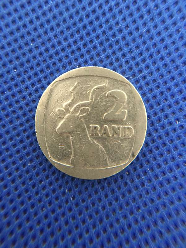 SOUTH AFRICA - LOT OF 5 COINS - (A4)   R2  R1 20c 5c 2c all crested