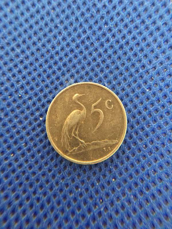 SOUTH AFRICA - LOT OF 5 COINS - (A4)   R2  R1 20c 5c 2c all crested