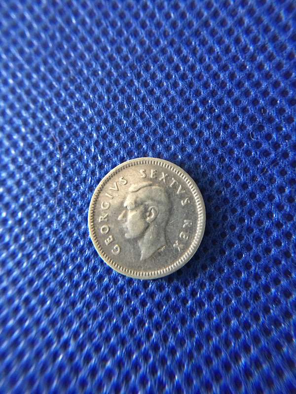 SOUTH AFRICA -  1950  - 3 PENCE 3D OR TICKY