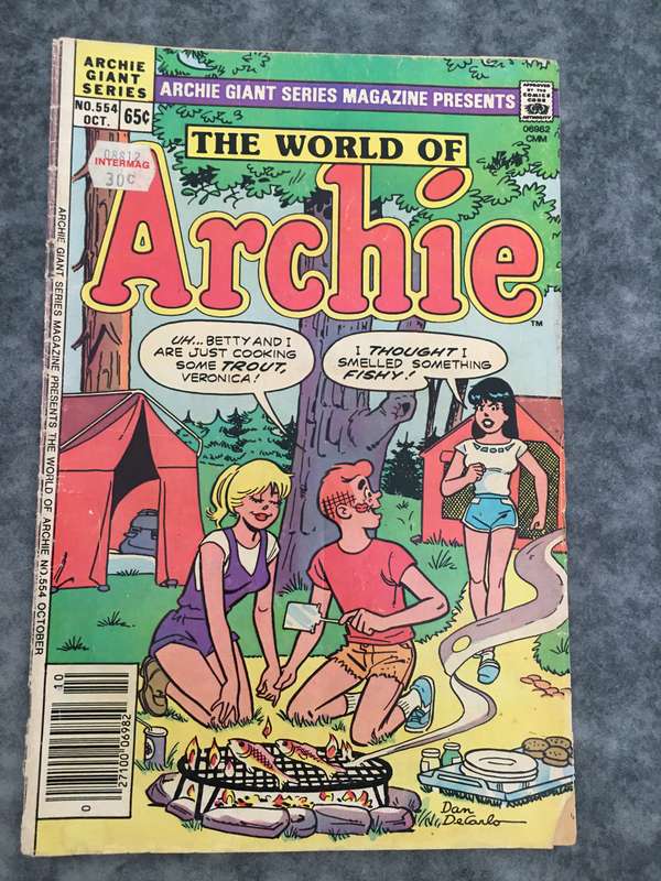 ARCHIE GIANT SERIES COMICS - THE WORLD OF ARCHIE - NO. 554 -  1985