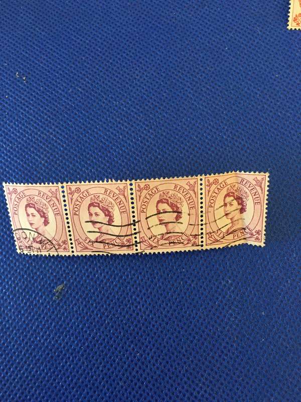 GREAT BRITAIN BLOCK  OF 4  OF QUEEN ELIZABETH USED STAMPS