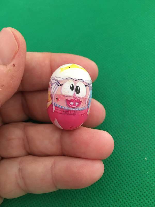 MOOSE TOYS MIGHTY BEANS - NO. 27 - QUEEN BEAN -  MIGHTY BEAN -   2017