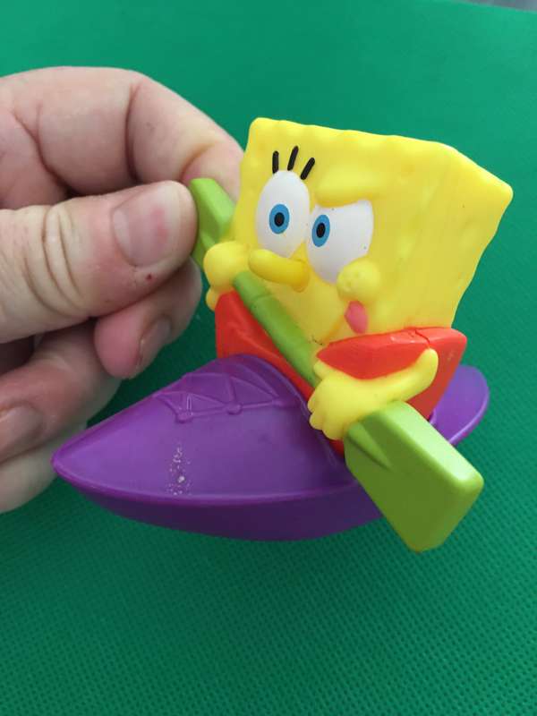 MACDONALDS SPONGE BOB SQUARE PANTS 2012 IN PURPLE CANOE
