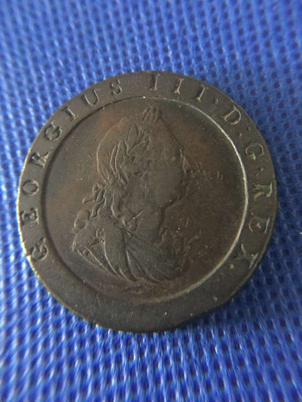 GREAT BRITAIN LOVELY QUEEN VICTORIA  CARTWHEEL PENNY  - 1797