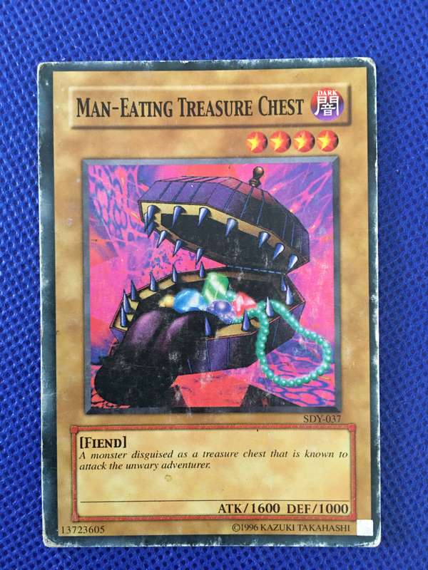 YU-GI-OH TRADING CARD - MAN-EATING TREASURE CHEST