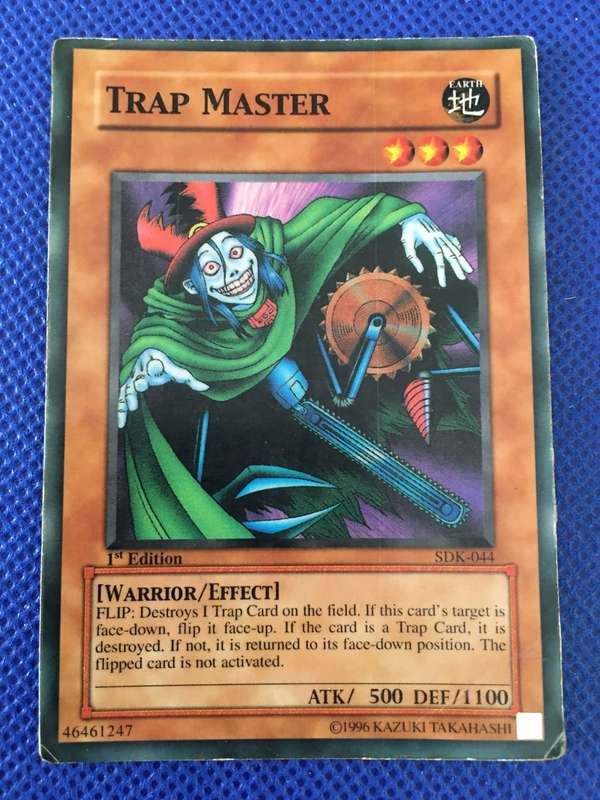 YU-GI-OH TRADING CARD - TRAP MASTER
