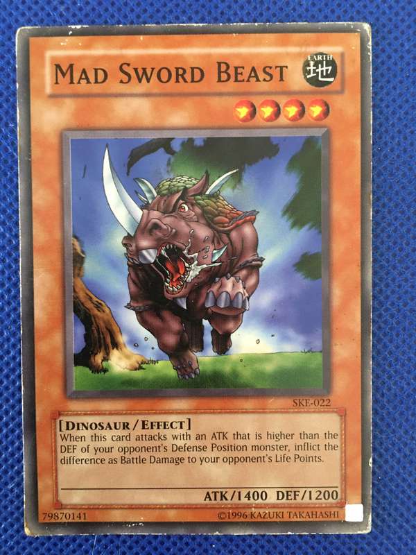 YU-GI-OH TRADING CARD - MAD SWORD BEAST