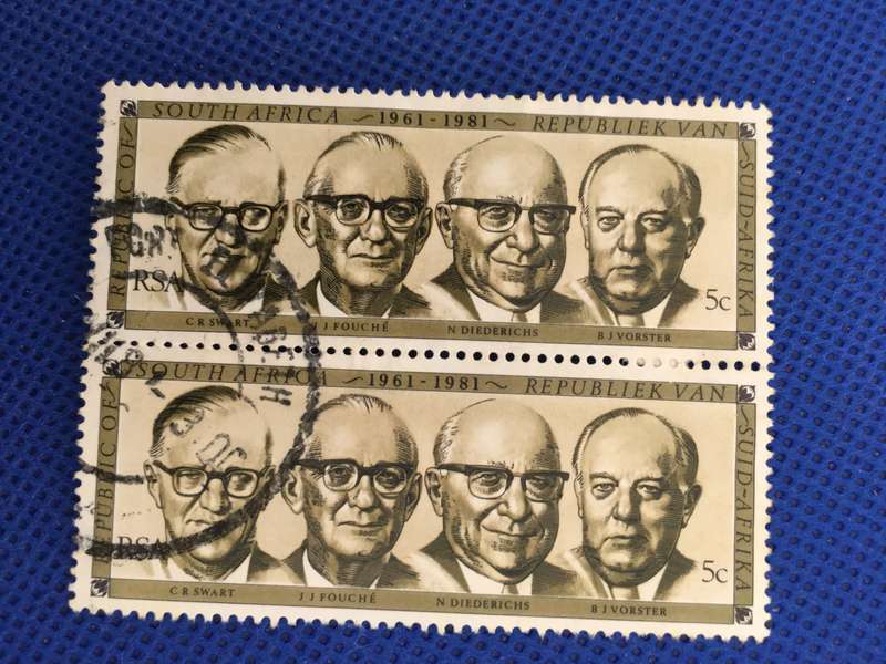 SOUTH AFRICA FOUNDING OF THE REPUBLIC ANNIVERSARY PAIR OF USED STAMPS PAST PRESIDENTS
