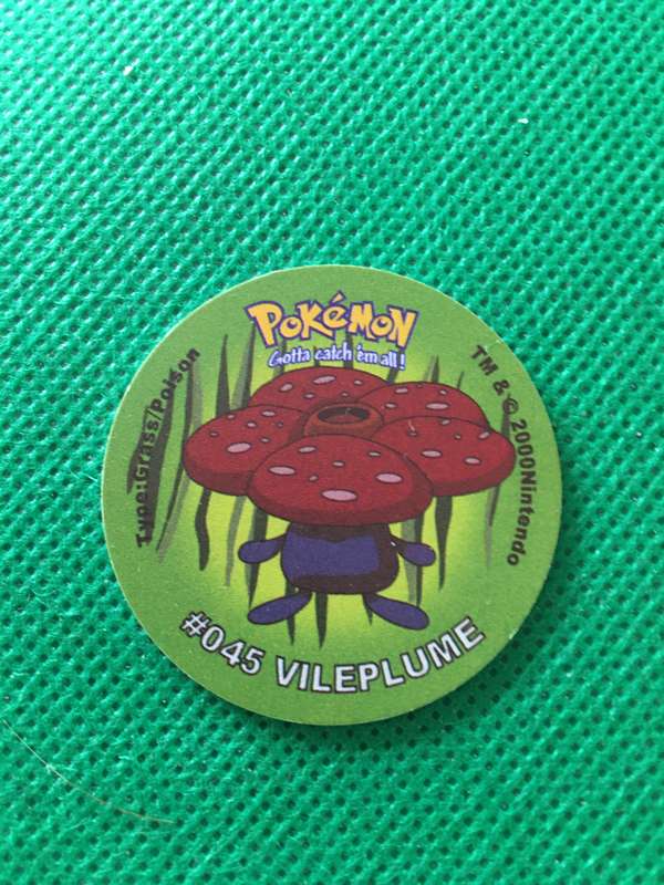 POKEMON TAZO RELEASED BY NINTENDO  AROUND THE 2000'S - CHEETOS / LAYS -NO. 45  - VILEPLUME