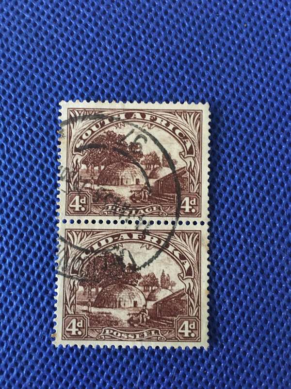 SOUTH AFRICA BROWN HUT USED STAMP 4D