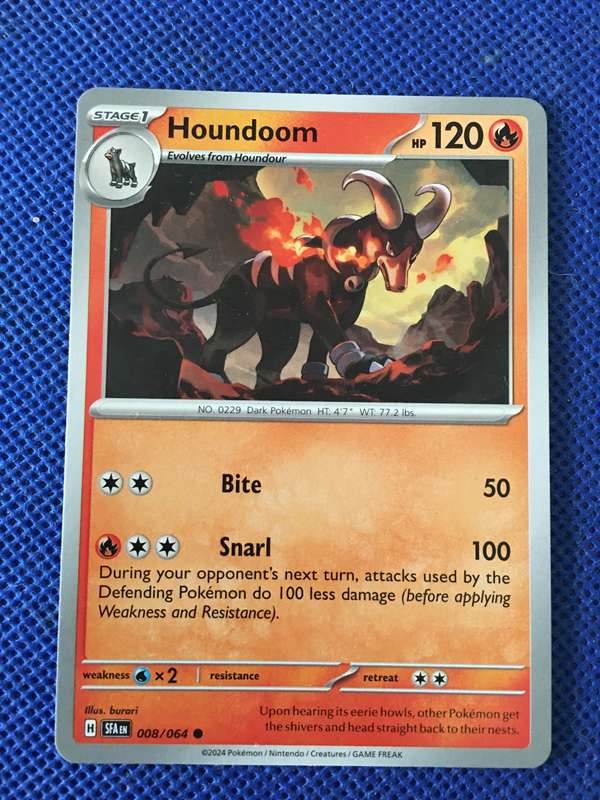 POKEMON TRADING CARD - HOUNDOOM
