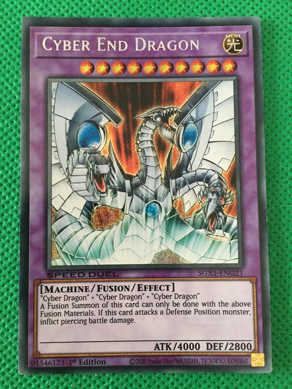 YU-GI-OH TRADING CARD - FOIL / SHINY CARD - CYBER END DRAGON