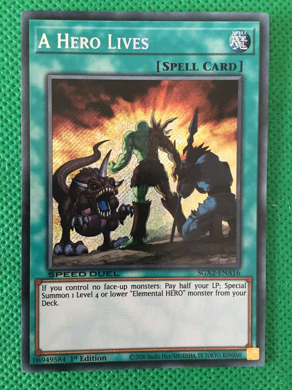 YU-GI-OH TRADING CARD - FOIL/ SHINY- A HERO LIVES