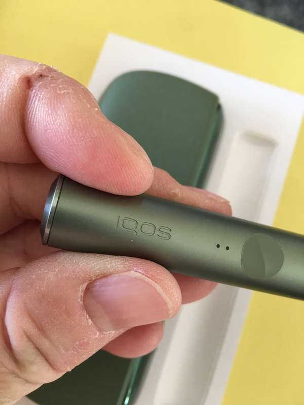 IQOS LOT   -  IQOS ILUMA DEVICE WITH CHARGER AND TEREA 2 FULL BOXES AND 3 SEMI FILLED BOXES