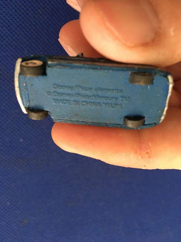 DISNEY PIXAR MINI  DOC HUDSON MINI