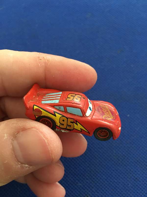 VINTAGE MINI RED  LIGHTNING  MCQUEEN FROM DISNEYS  PIXAR