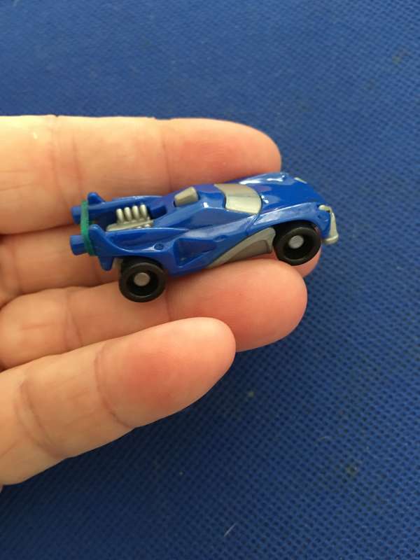 VINTAGE MINI HOT WHEELS SCOOPA DI FUEGO MODEL FROM 2009