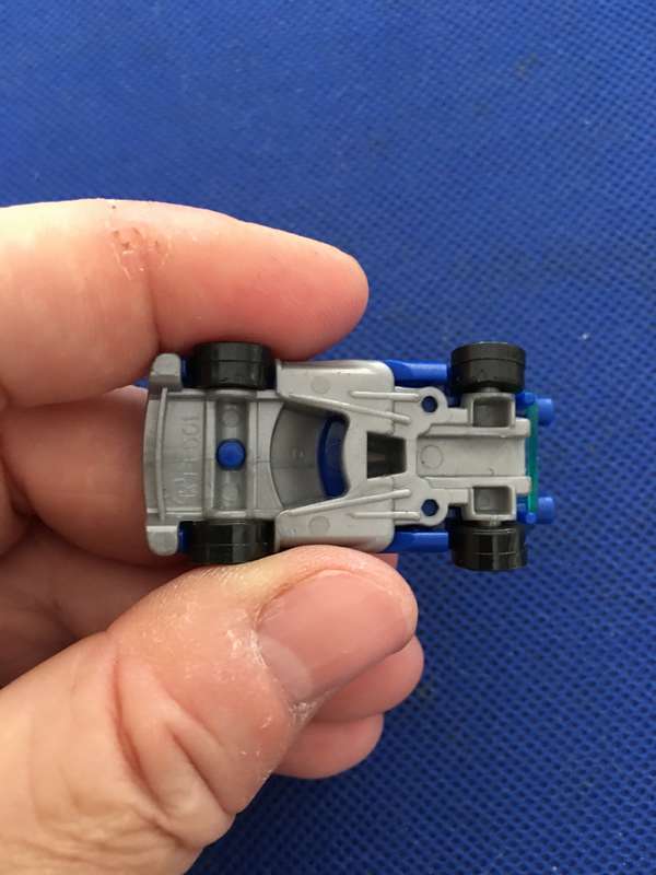 VINTAGE MINI HOT WHEELS SCOOPA DI FUEGO MODEL FROM 2009