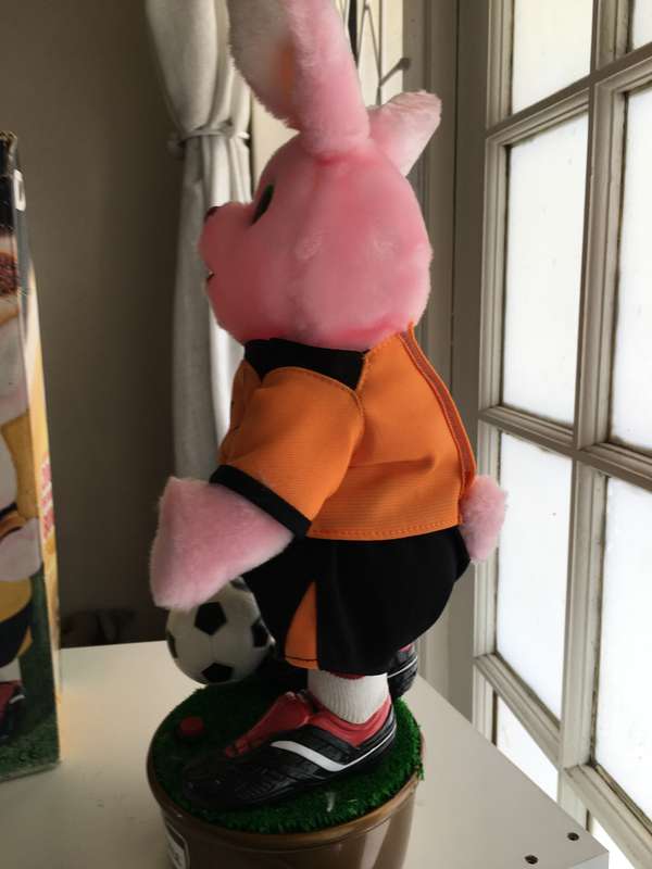 DURACELL BUNNY 2006 FIFA WORLD CUP BUNNY IN BOX - NEVER BEEN TESTED SOLD AS IS