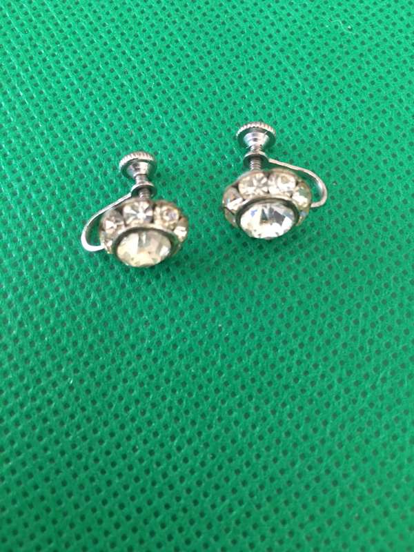 VINTAGE EARRINGS  WITH STONES OR CUBIC SECONA