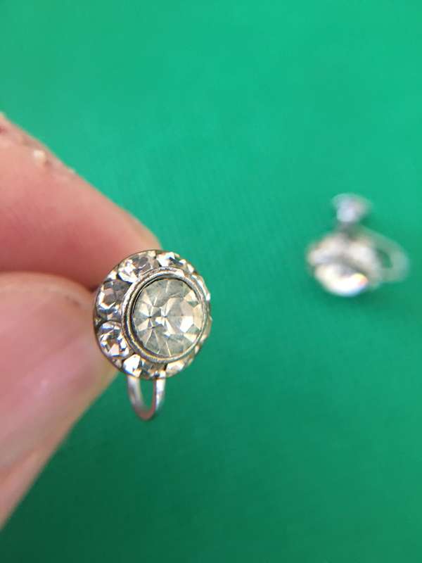 VINTAGE EARRINGS  WITH STONES OR CUBIC SECONA