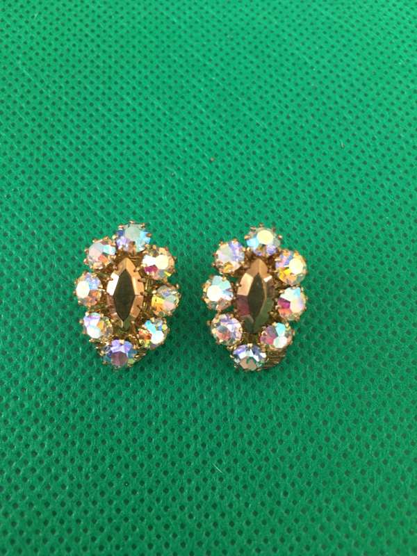 VINTAGE EARRINGS WITH STONES