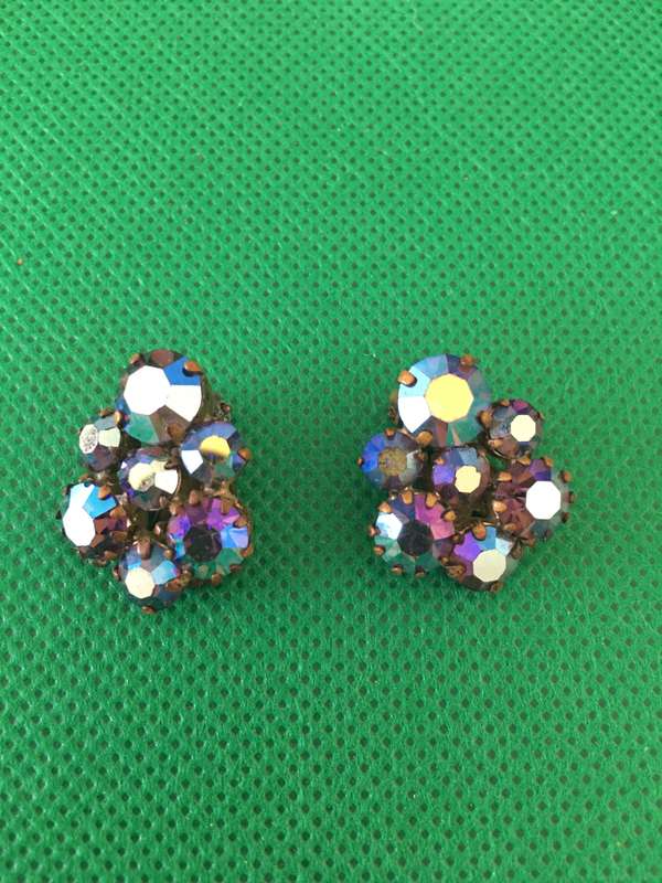 VINTAGE EARRINGS  WITH STONES