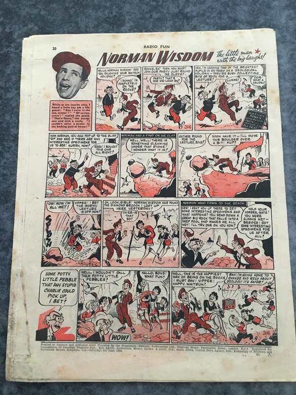 VINTAGE TO ANTIQUE - COMIC/ MAGAZINE - RADIO FUN - 1960