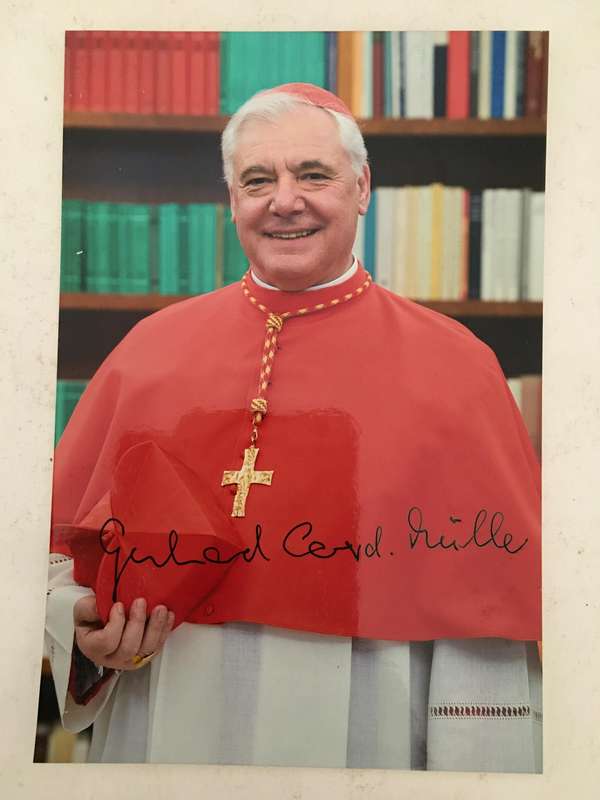 SIGNED / AUTOGRAPHED - CARDINAL - GERHARD MULLER AND VATICAN CARD