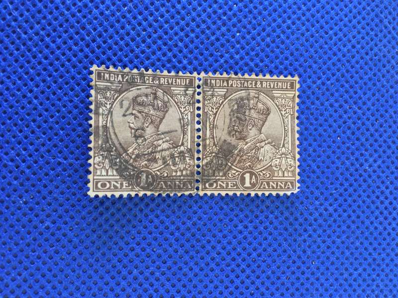 INDIA 1 ANNA USED PAIR OF STAMPS