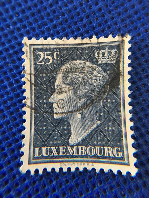 LUXEMBOURG USED 25c DUTCHE STAMP