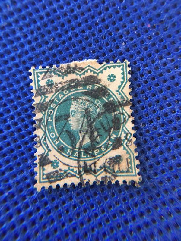 GREAT BRITAIN - ONE HALF PENNY USED  QUEEN VICTORIA STAMP