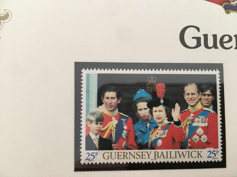 GUERNSEY - ROYALY WEDDING OF PRINCE  CHARLES AND LADY DIANA - 1981 MINT STAMPS
