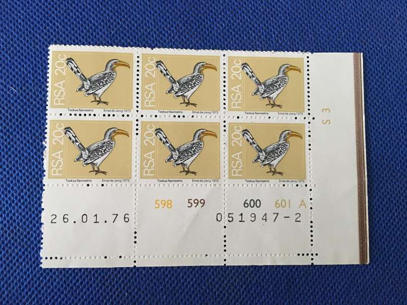 SOUTH AFRICA 1976 20c BLOCK OF 6 STAMPS MINT